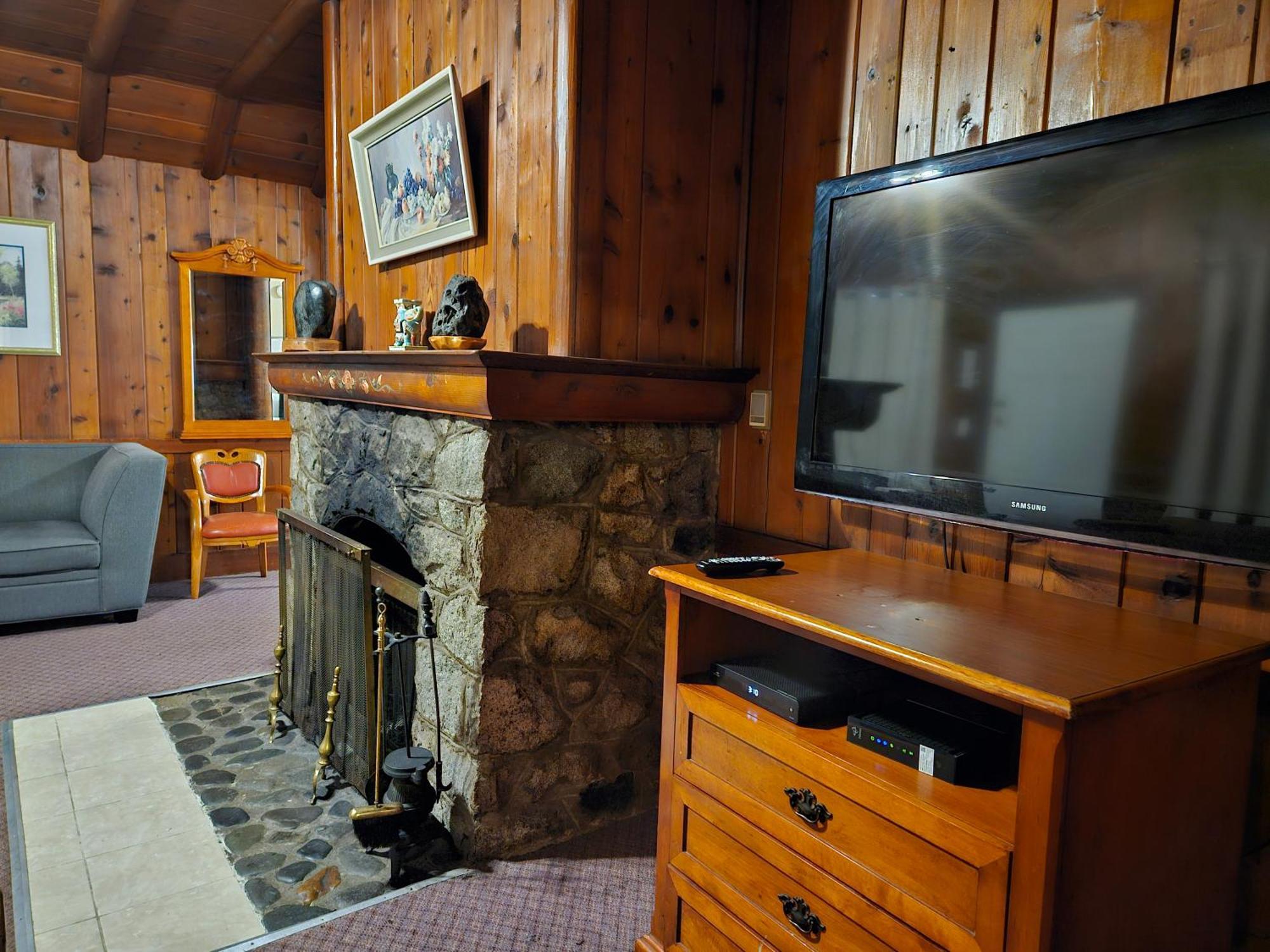 Swiss Chalets Motel Hope Exterior foto