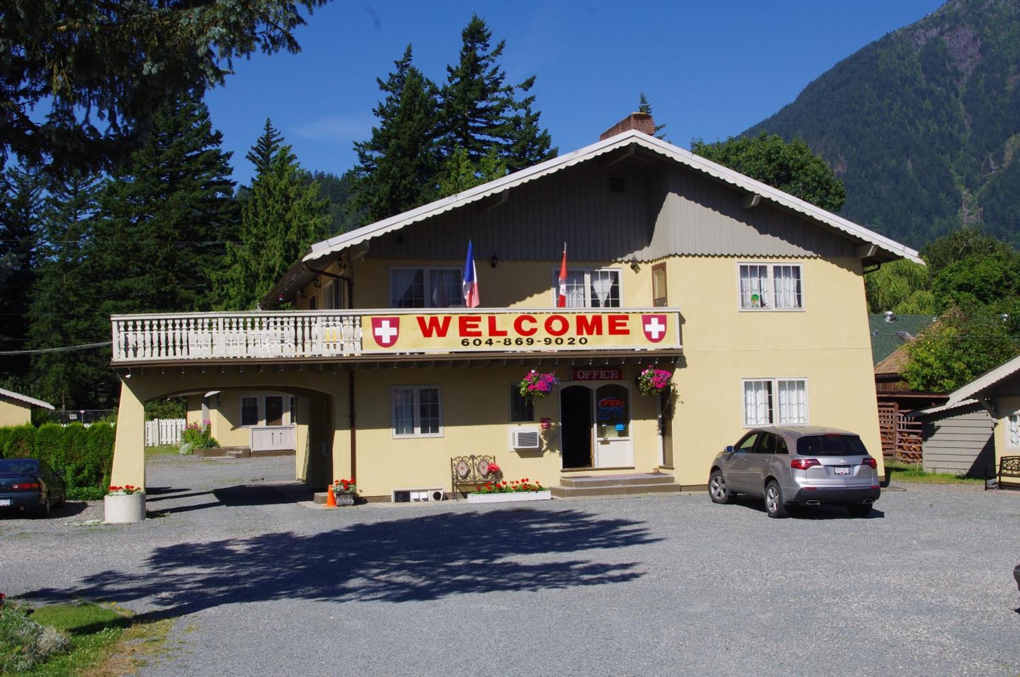 Swiss Chalets Motel Hope Exterior foto