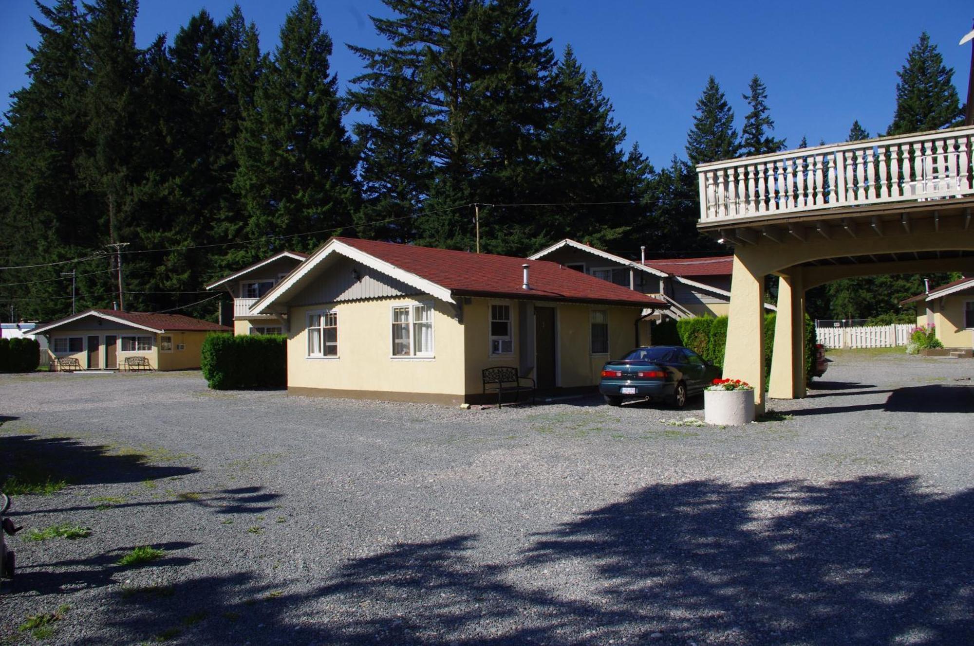 Swiss Chalets Motel Hope Exterior foto