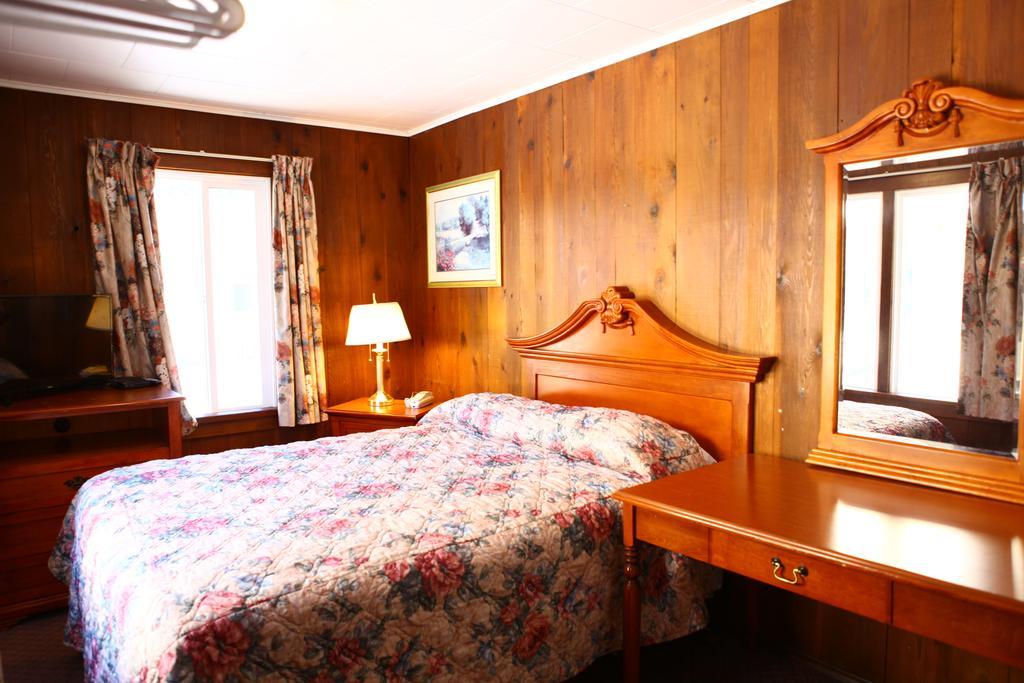 Swiss Chalets Motel Hope Exterior foto